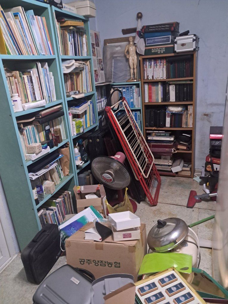 사천 삼천포 촌집 60평 유품정리, 이틀 만에 마무리 — 정리 전